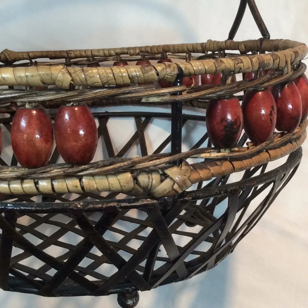 Metal Storage Basket Weaved Accent Beads